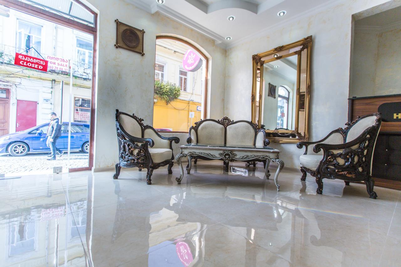 Hotel Cattaleya Batumi Exterior photo